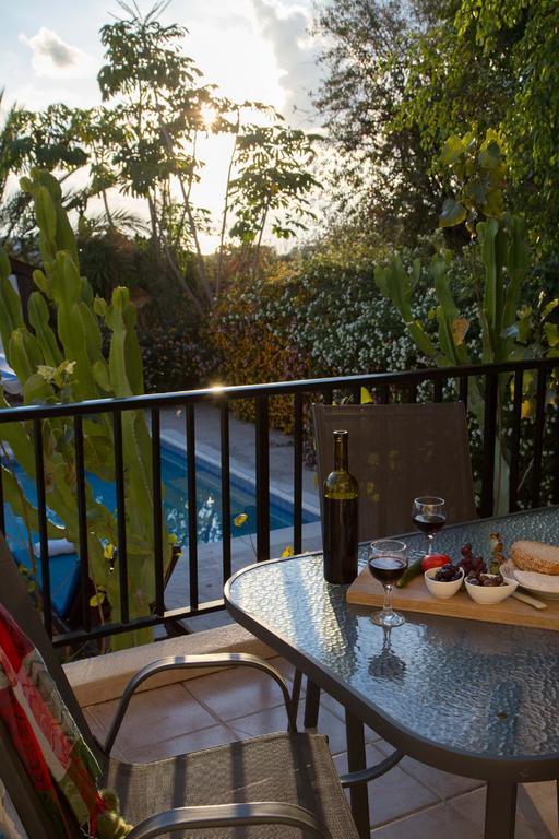 Coral Bay Sunkiss Villa Екстер'єр фото
