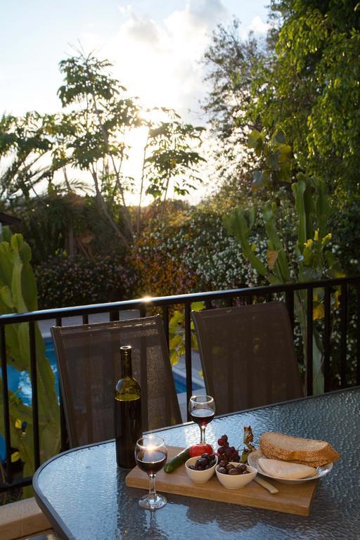 Coral Bay Sunkiss Villa Екстер'єр фото