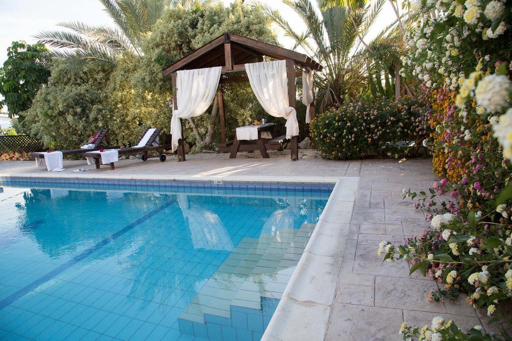 Coral Bay Sunkiss Villa Екстер'єр фото