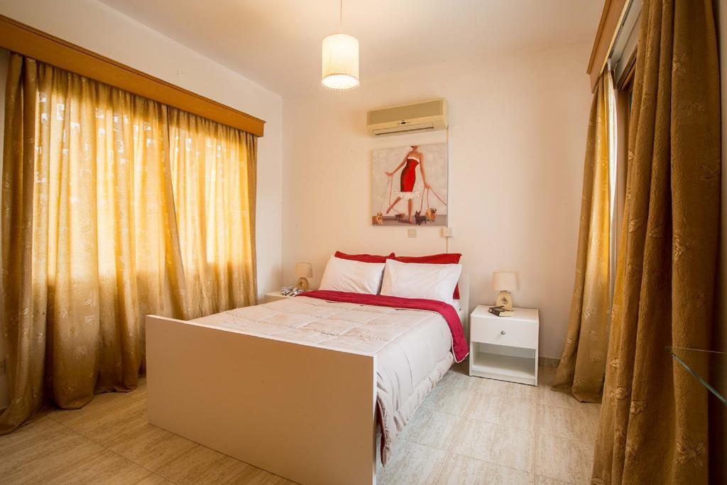 Coral Bay Sunkiss Villa Екстер'єр фото